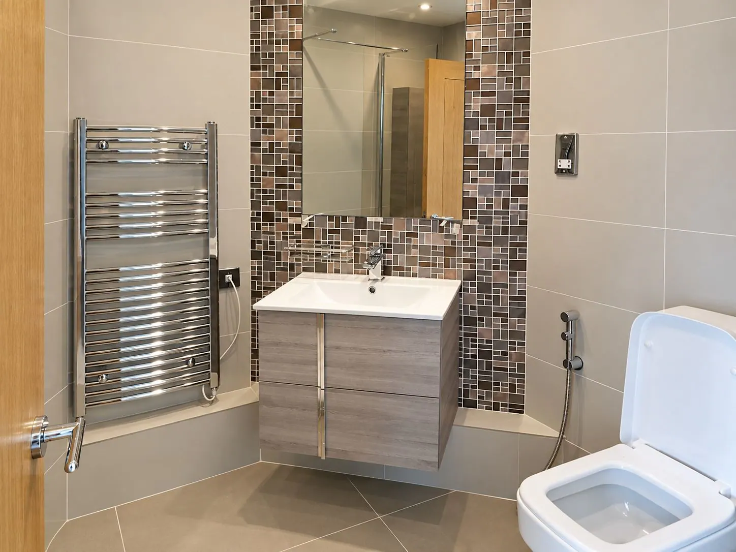 Marylebone Road bathrooms, photo 2