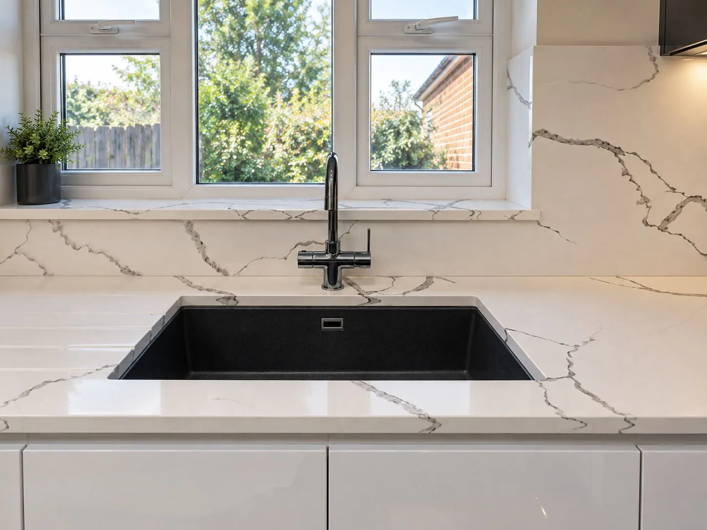 Ealing fitted kitchen, photo 1