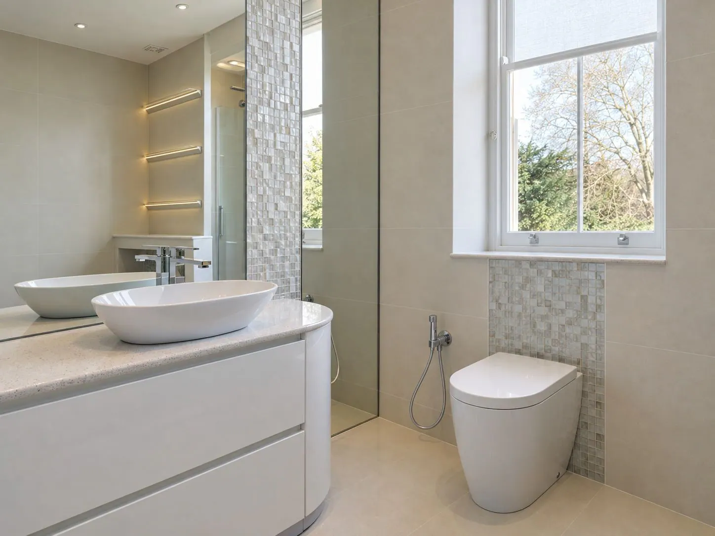 Regent's Park bathroom, photo 2