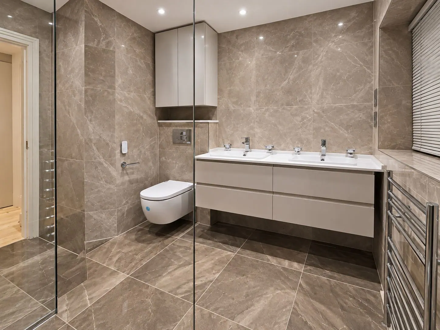 Chiswick bathroom, photo 6