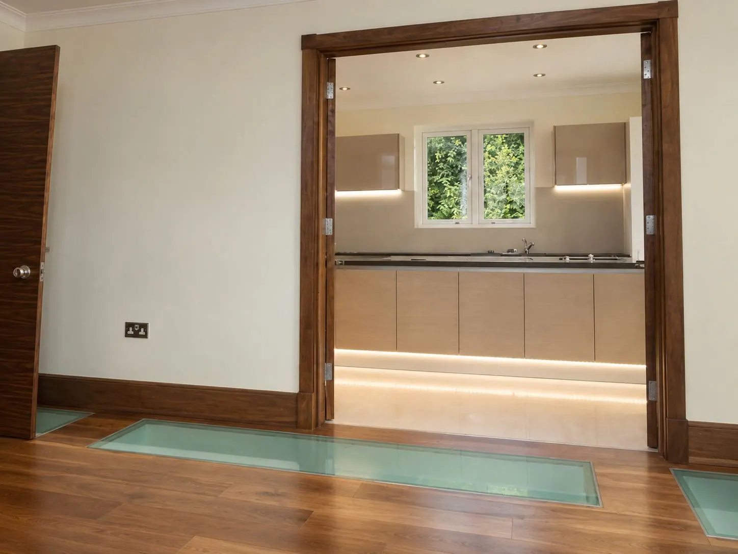 Coombe Lane North, photo 2