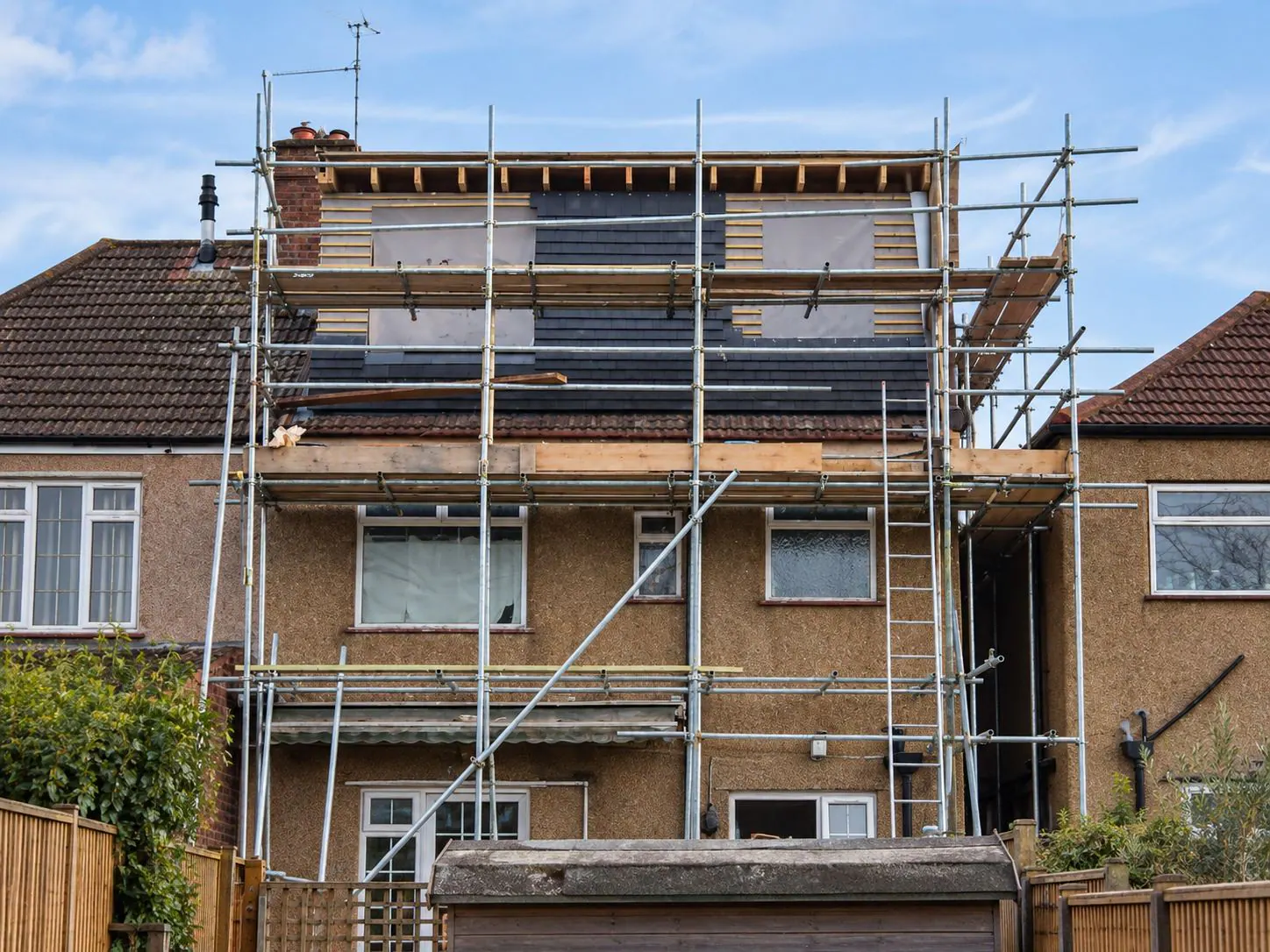 Loft and rear extension, photo 1