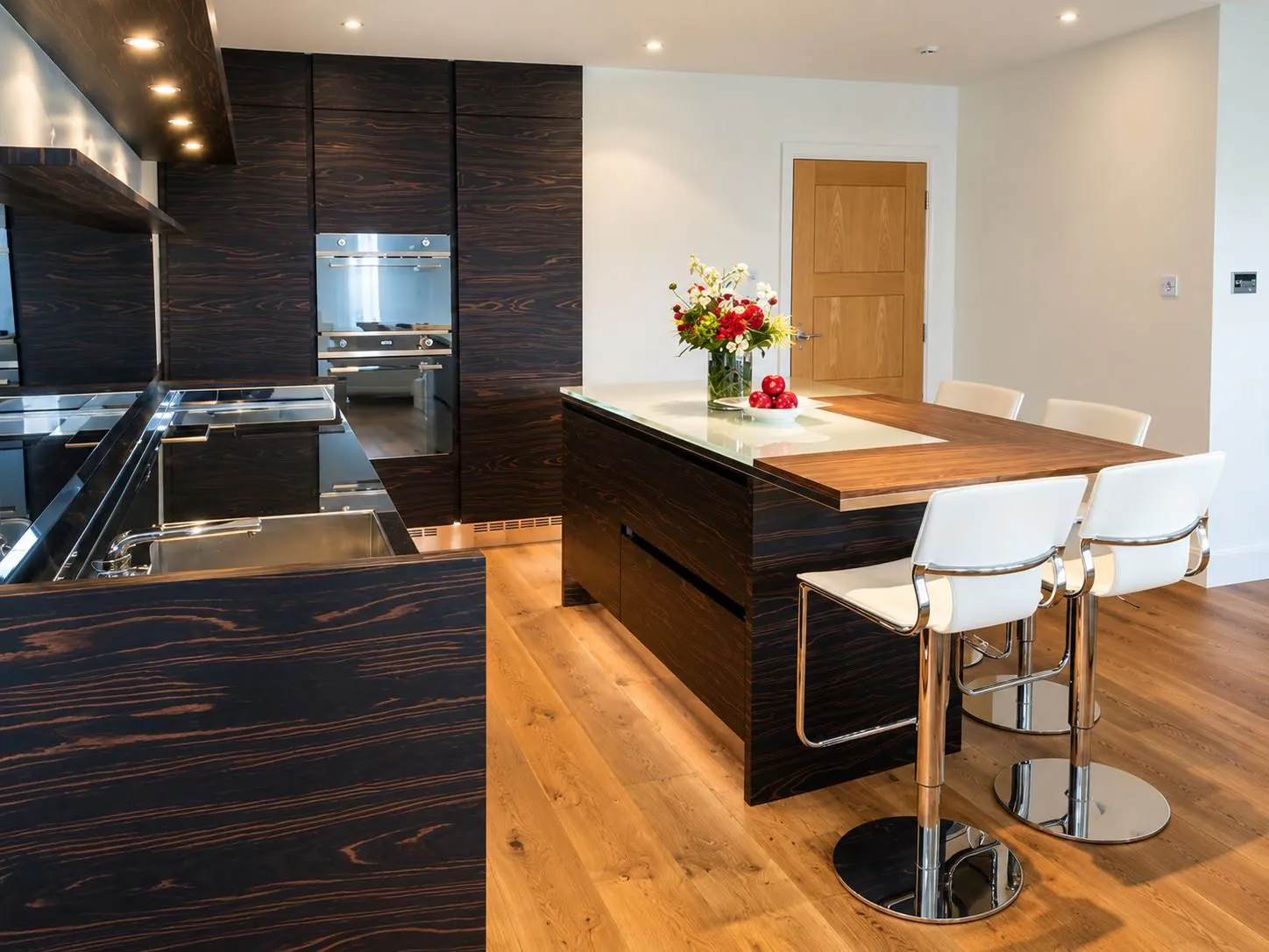 St Paul's apartment kitchen, City of London
